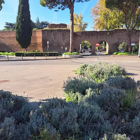 Giovanni Porta Metronia Hébergement de vacances *
