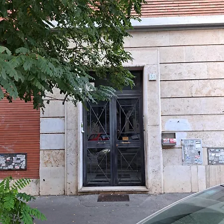 Hébergement de vacances Giovanni Porta Metronia Rome