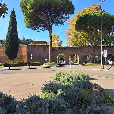 Giovanni Porta Metronia Hébergement de vacances